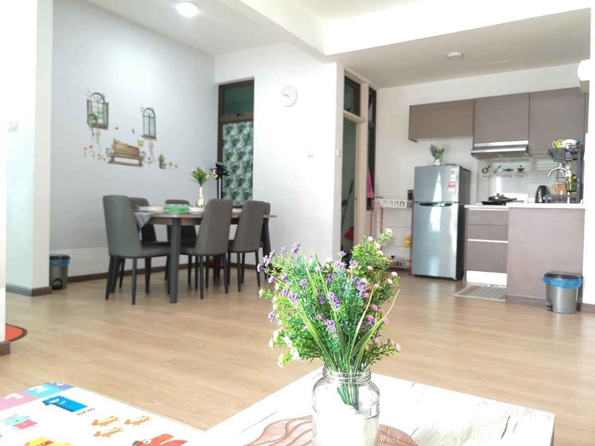 Parc Regency Green Homestay By Easyhomestay Johor Bahru Exterior photo